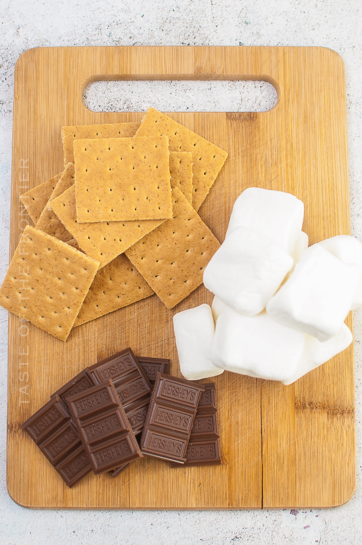 Ingredients for Air Fryer S'mores