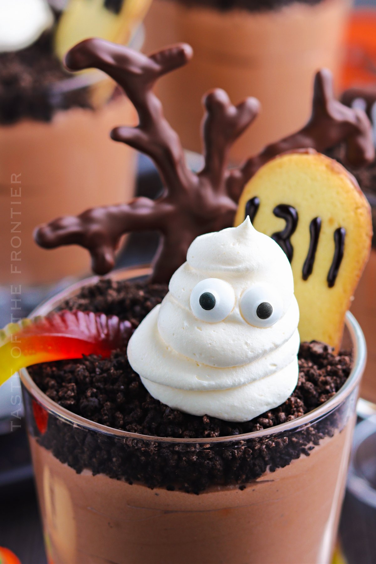 holiday ghost dessert