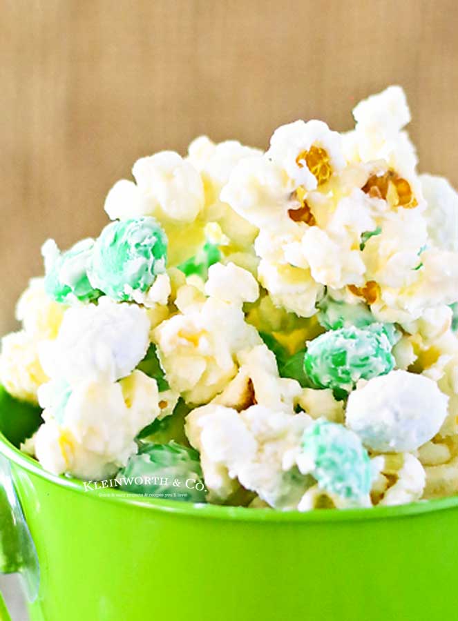 how to make Mint M&M Popcorn