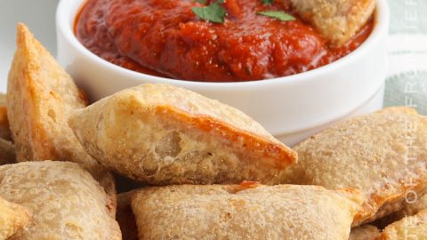 Air Fryer Totino's Pizza: Deliciously Crispy and Irresistible!