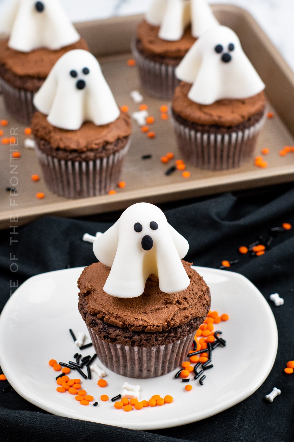 cute Halloween cupcakes