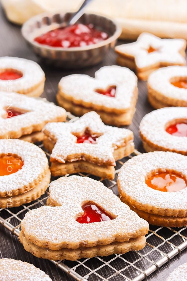 Linzer Cookies