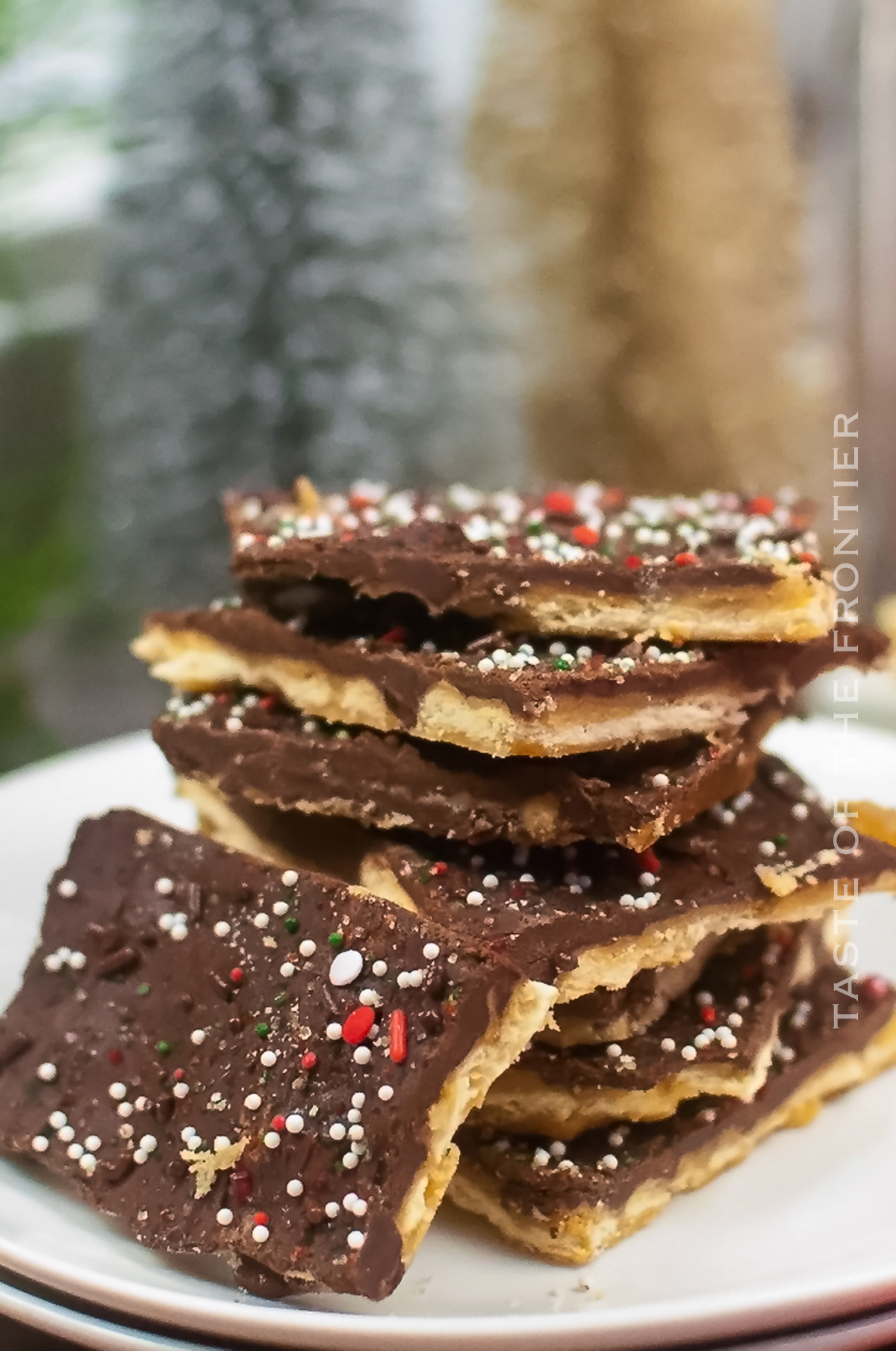 toffee candy with crackers