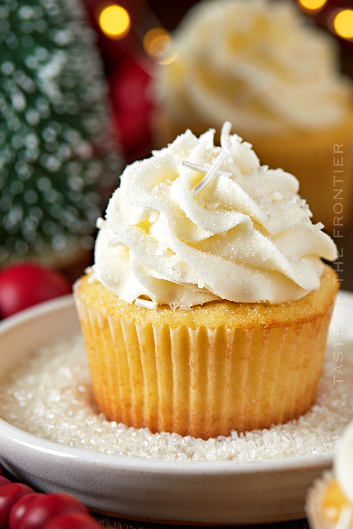 Champagne Cupcakes with Frosting