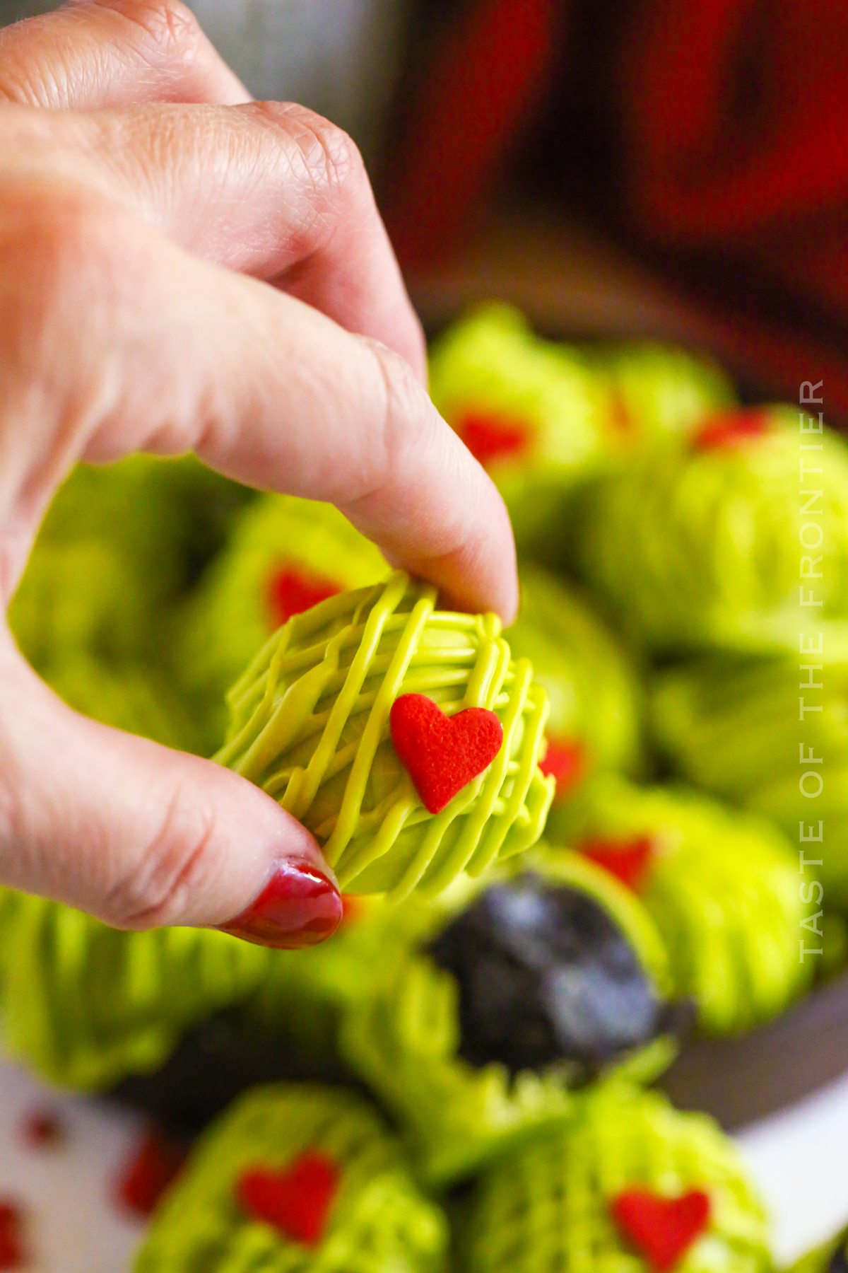 Grinch Pretzel Bites - Cook Clean Repeat