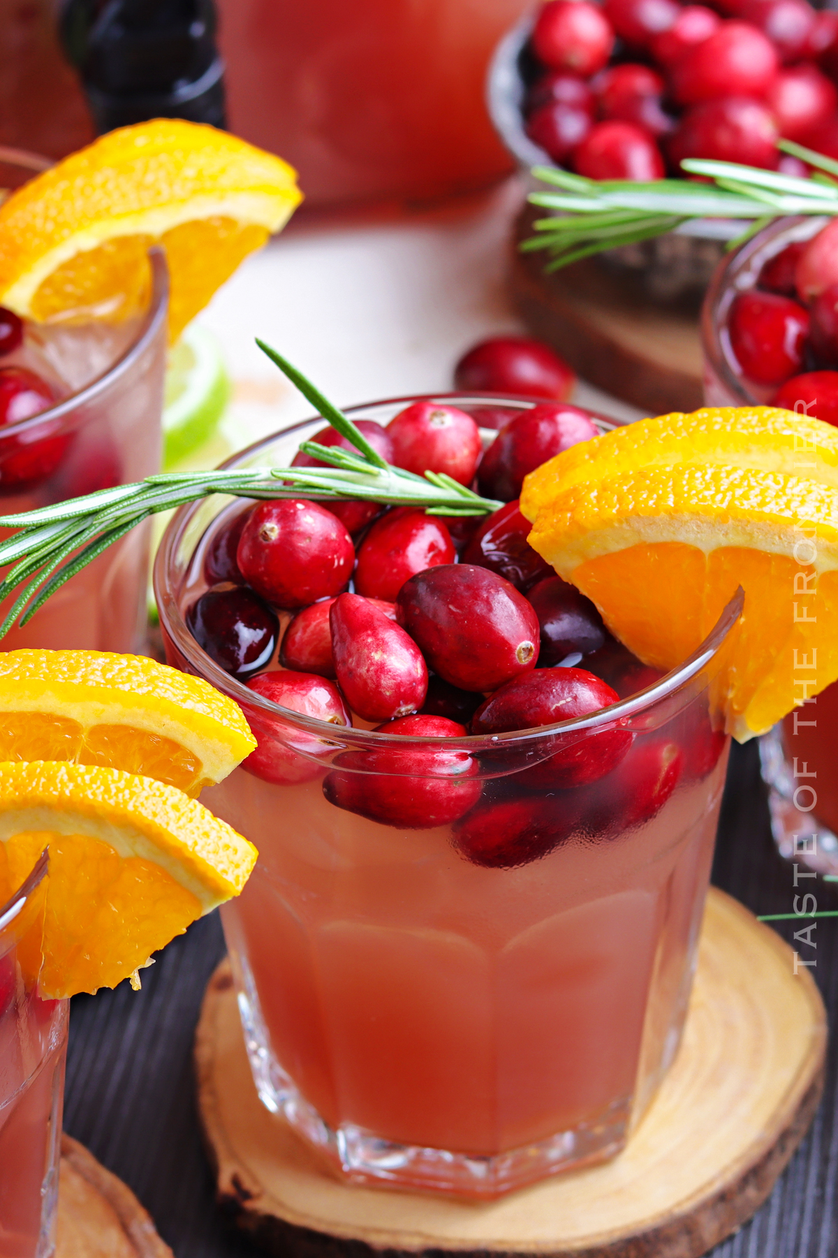 30 Best Christmas Punch Recipes - Holiday Big Batch Cocktails