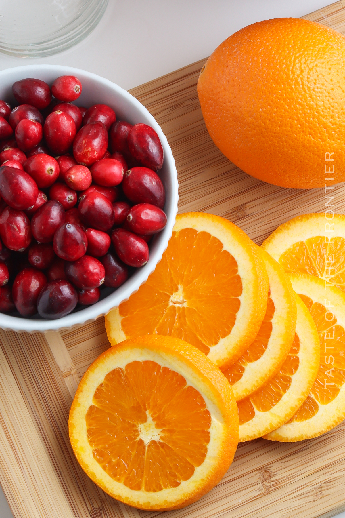 adding sliced oranges