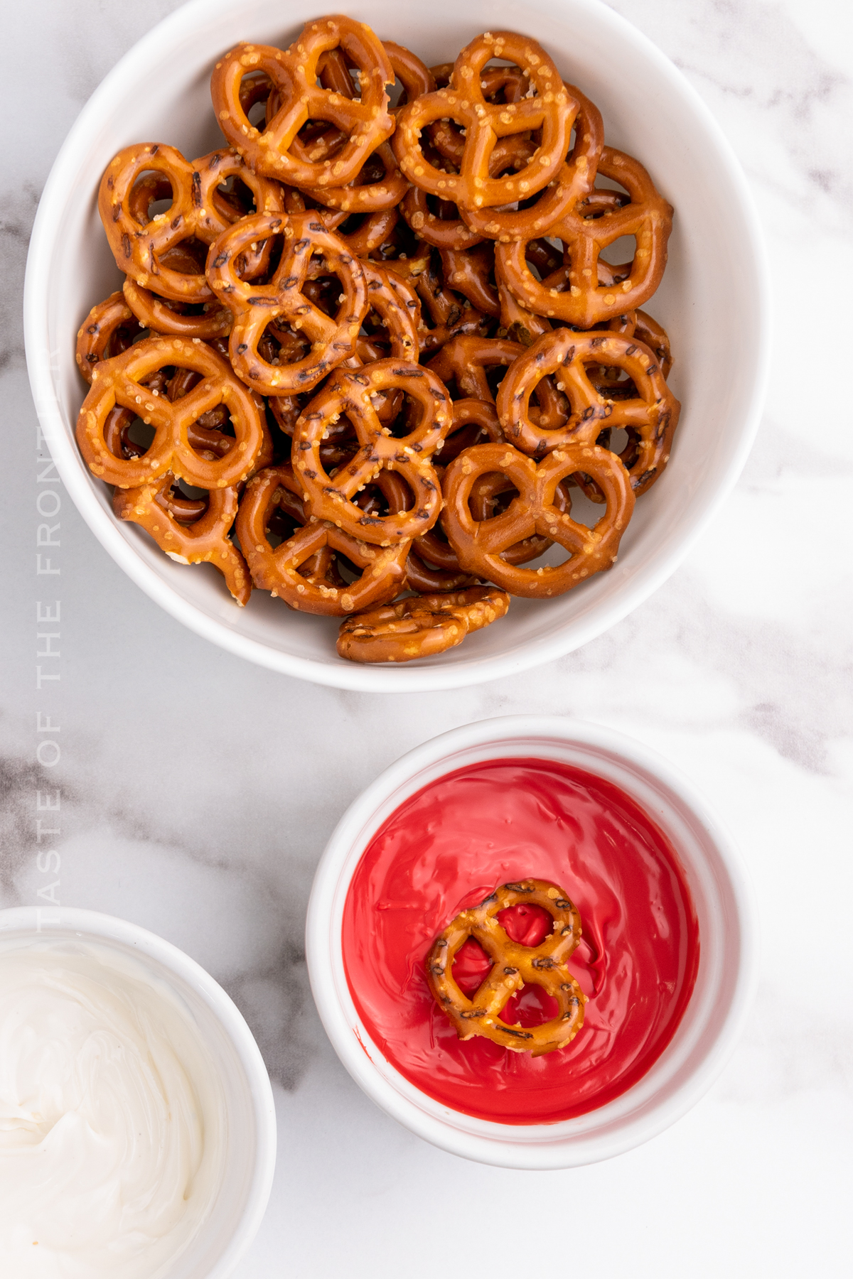 how to make Valentine’s Day Pretzels