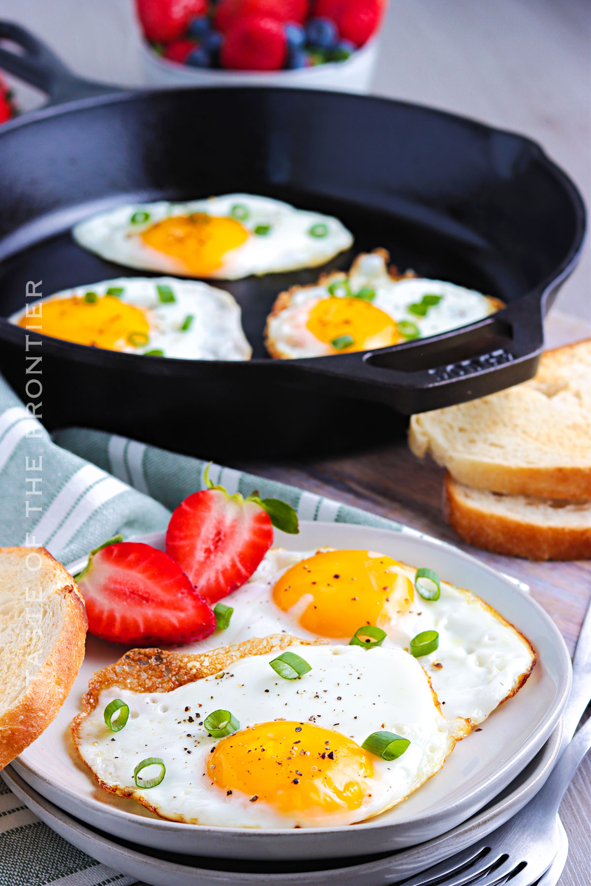 For Flawless Fried Eggs, Start With a Cold Pan