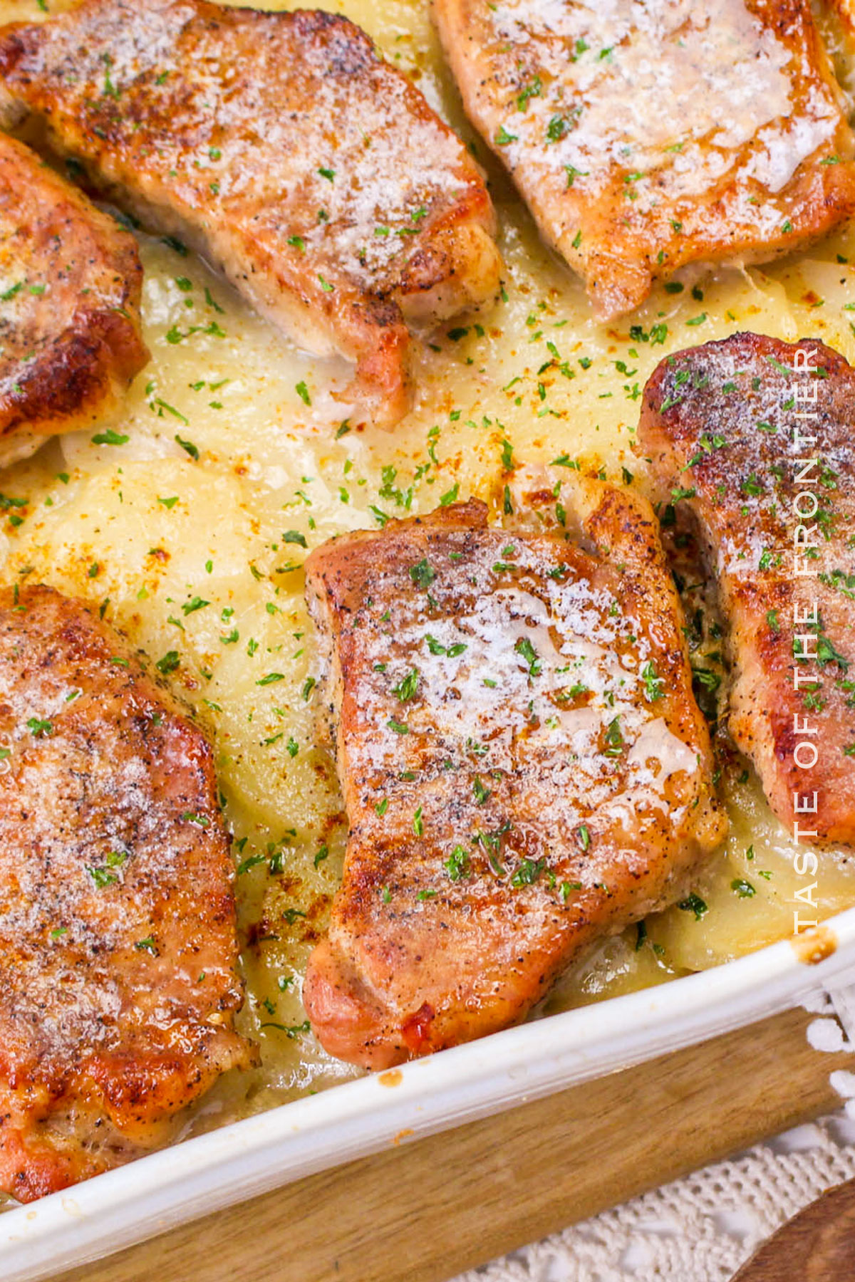 Pork Chops with Scalloped Potatoes Dinner