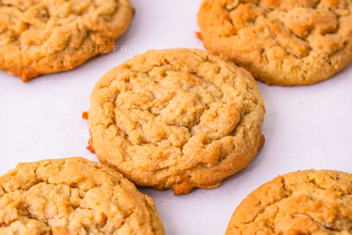 baked Do-Si-Do cookies