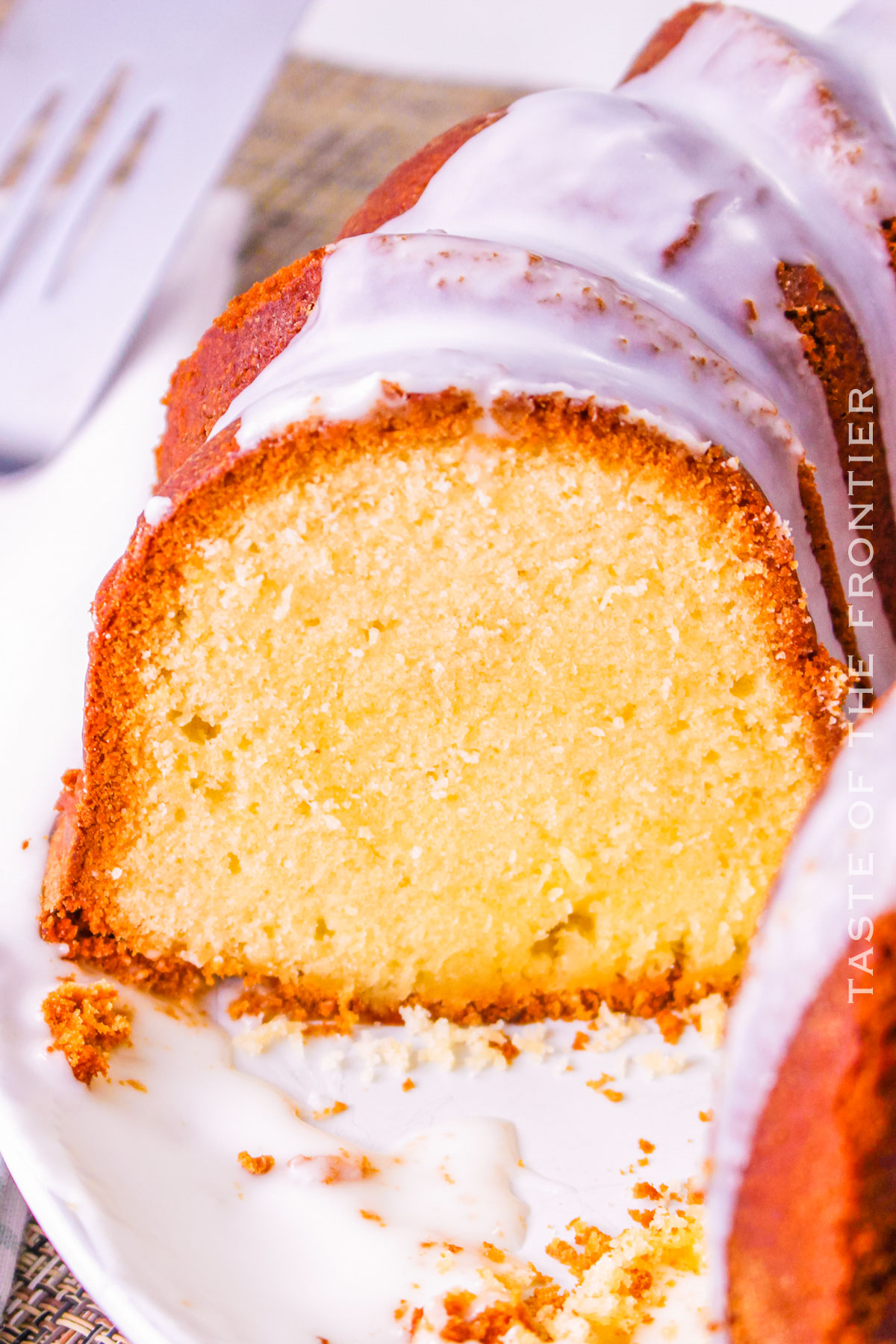 7-Up Bundt Cake