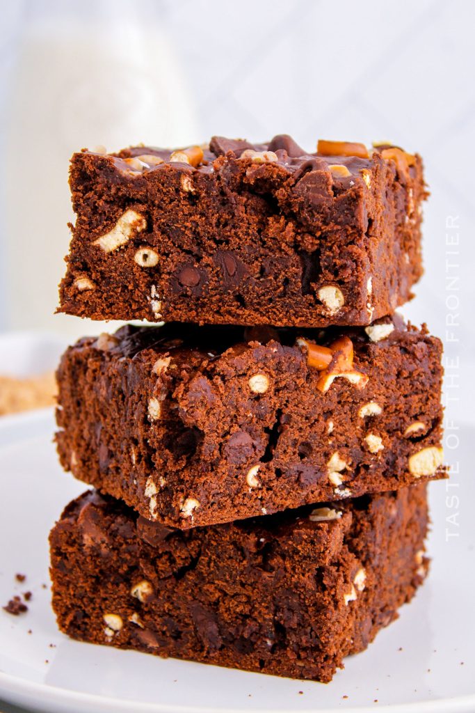 Kitchen Sink Brownies Yummi Haus