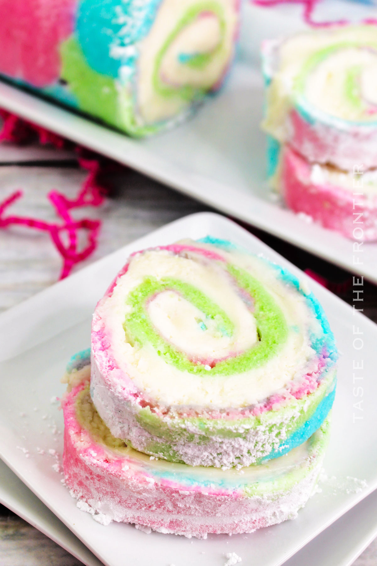 roll cake with cream cheese frosting