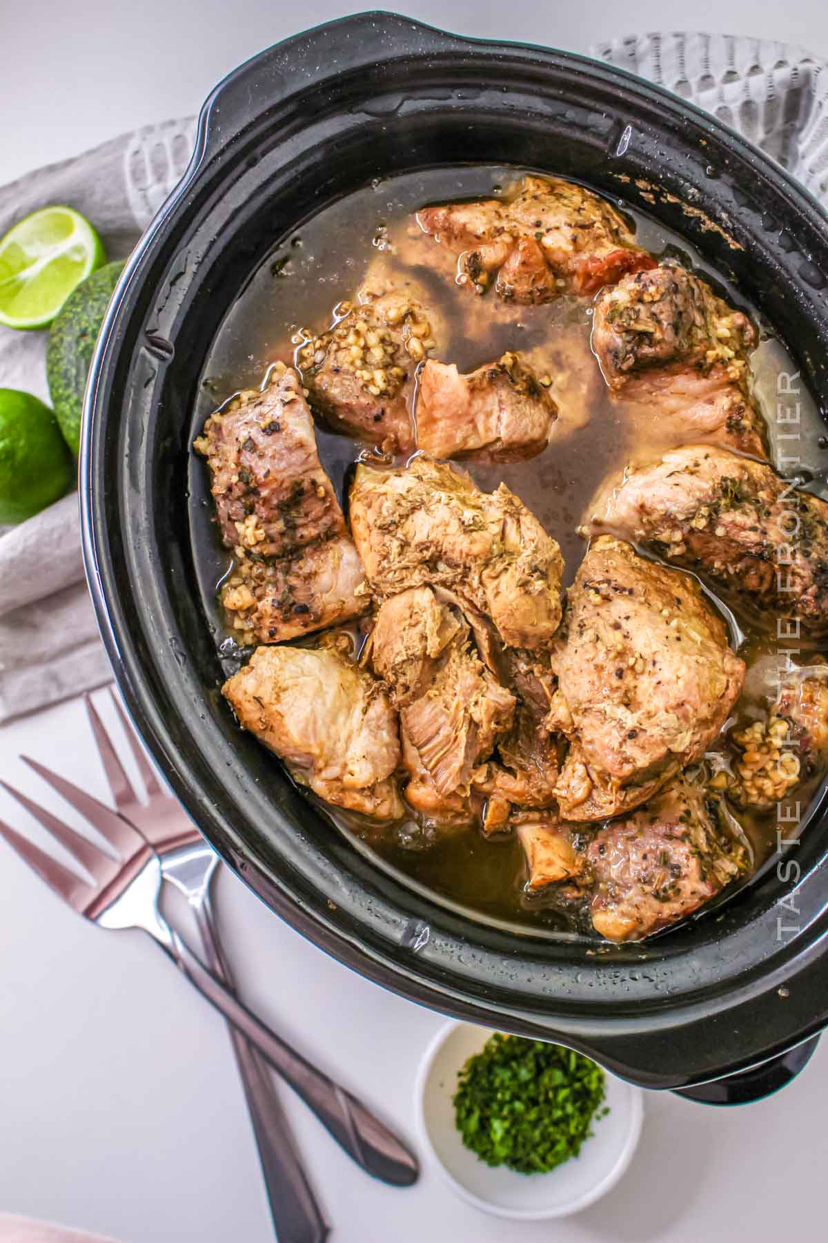 making carnitas in the slow cooker