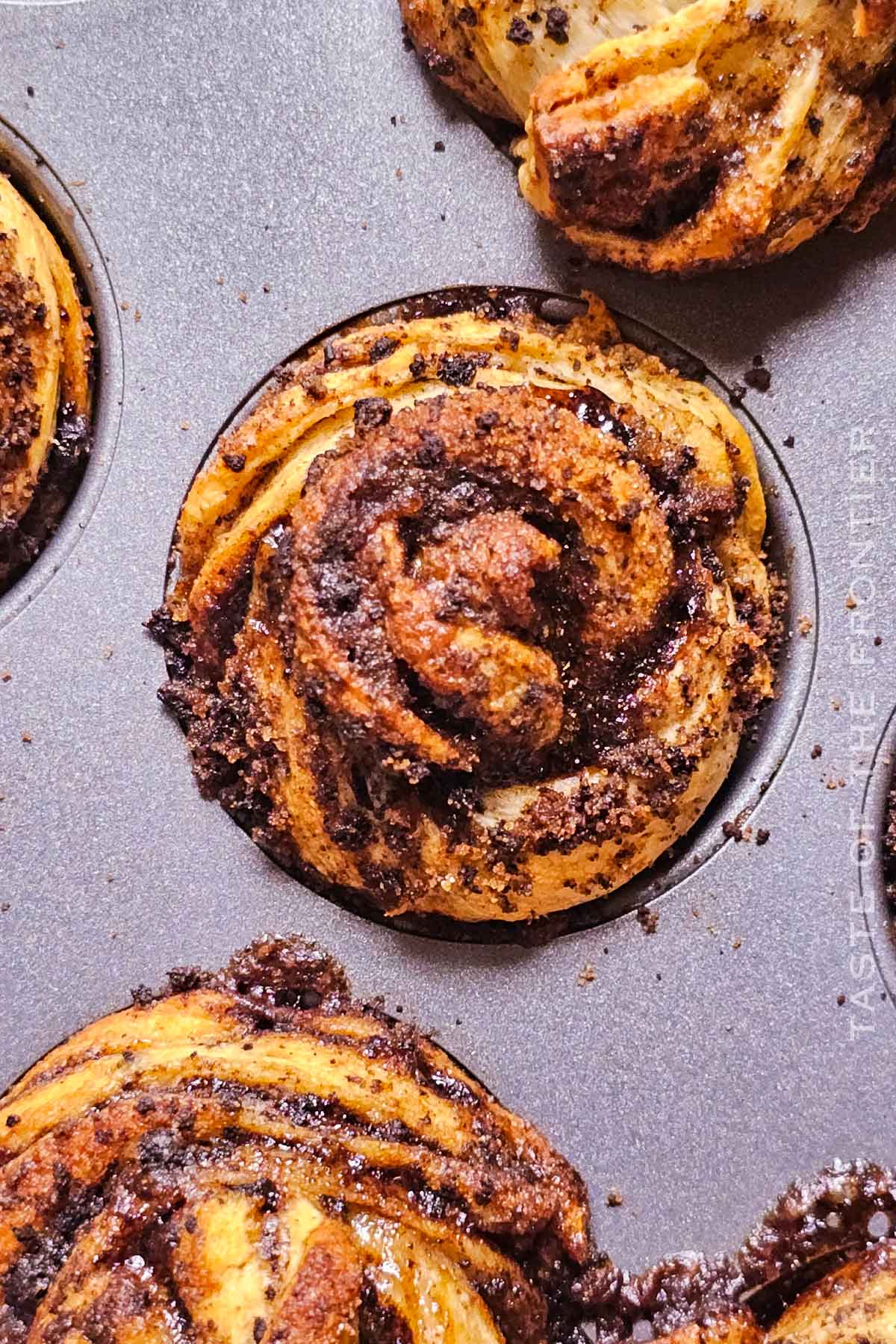 Baked Oreo Cruffins