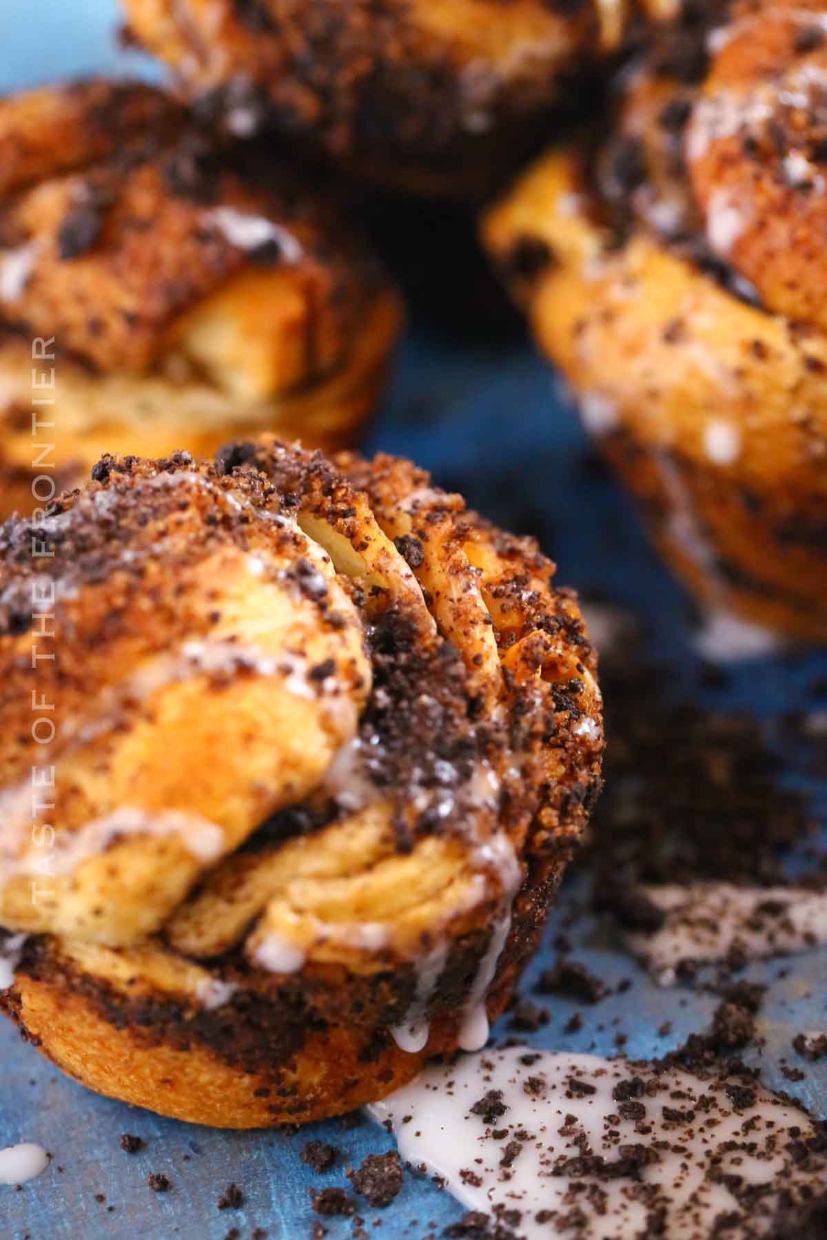 Easy Cruffins with Oreo Cookies