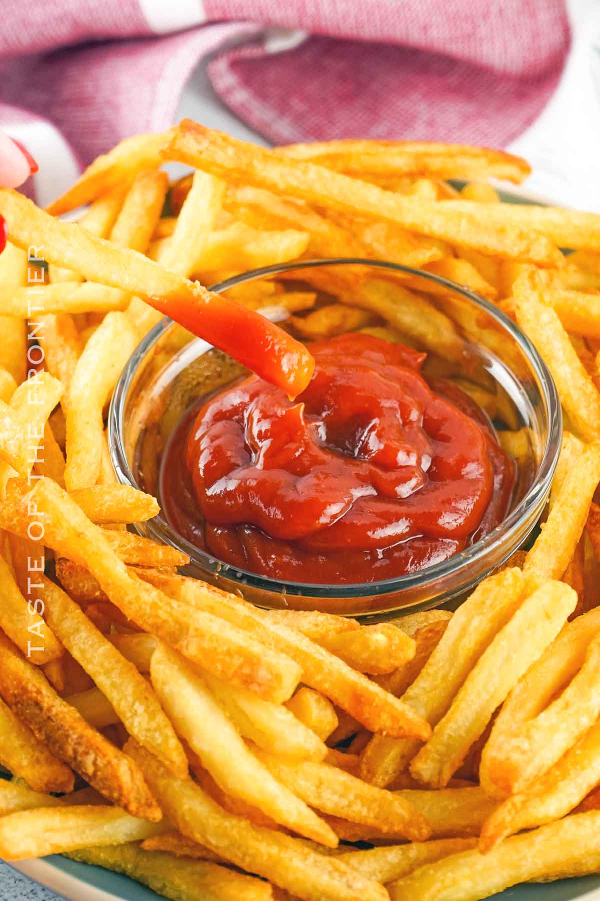 fries with ketchup