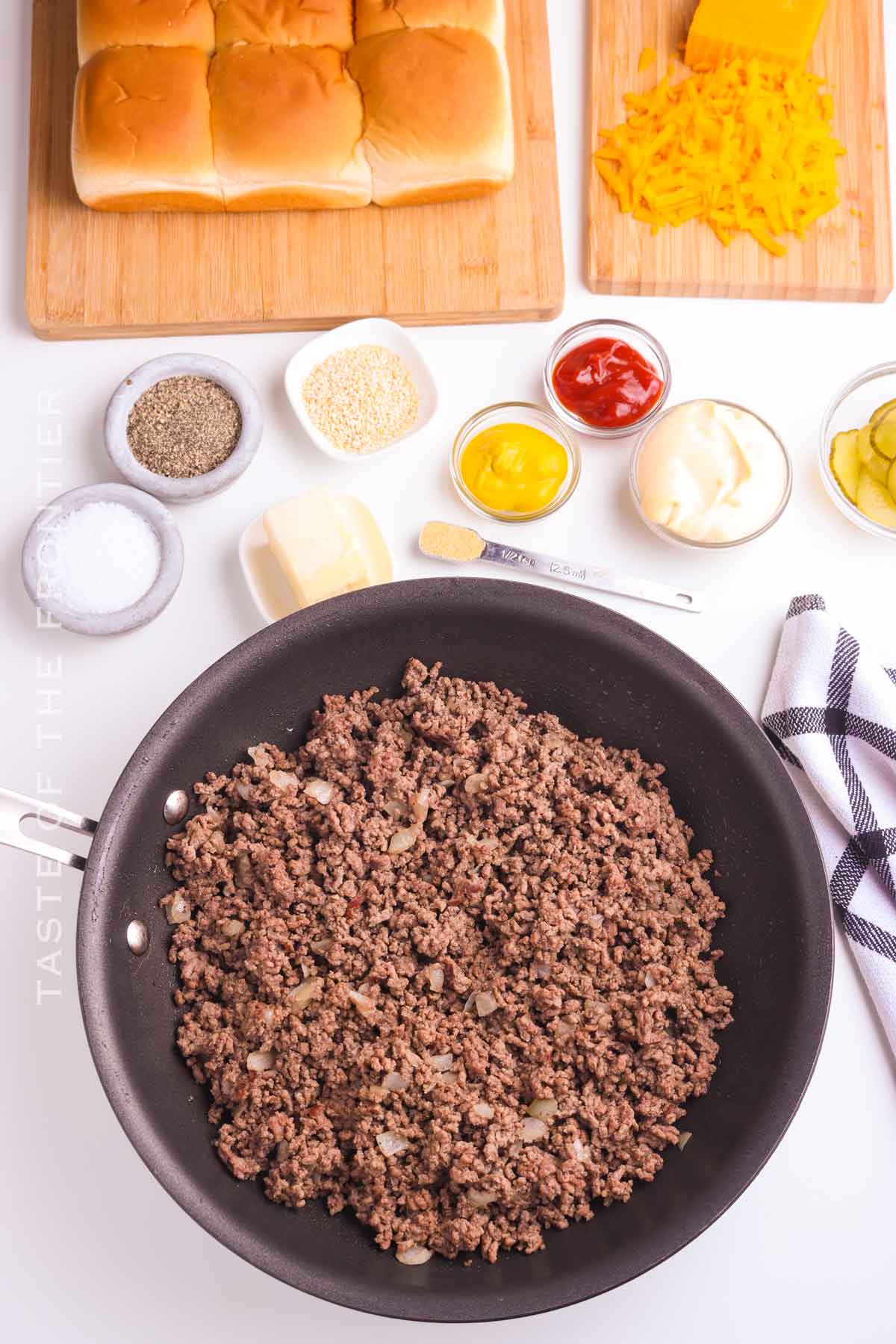 how to make Cheeseburger Sliders