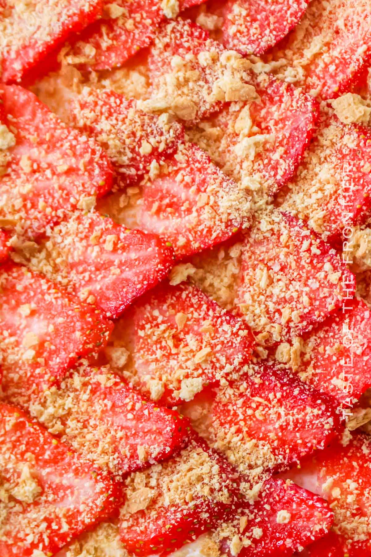 strawberry cake topping