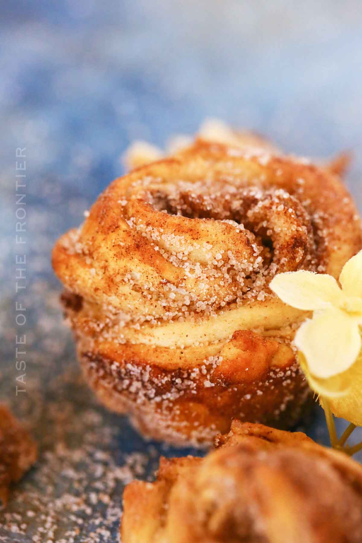 Cinnamon Keto Cruffins