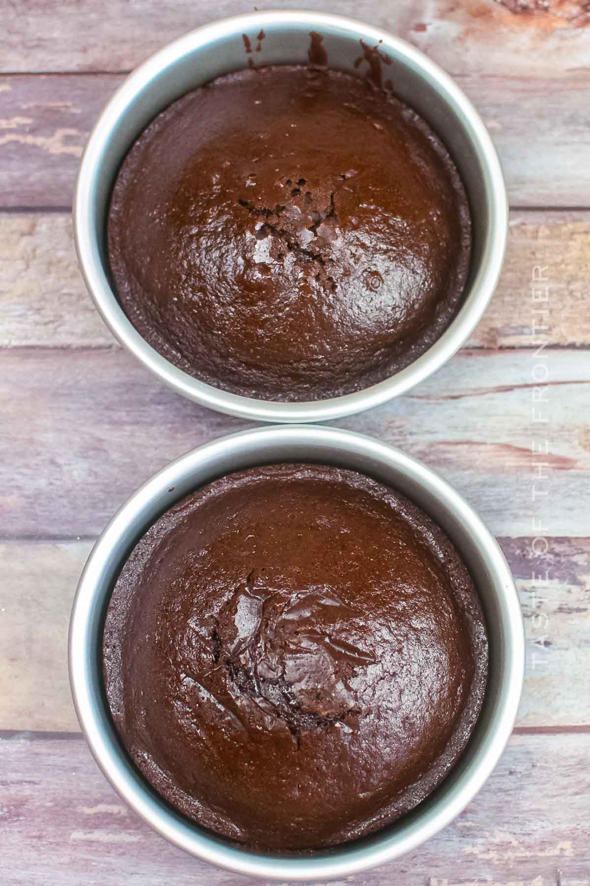 2 chocolate cake layers
