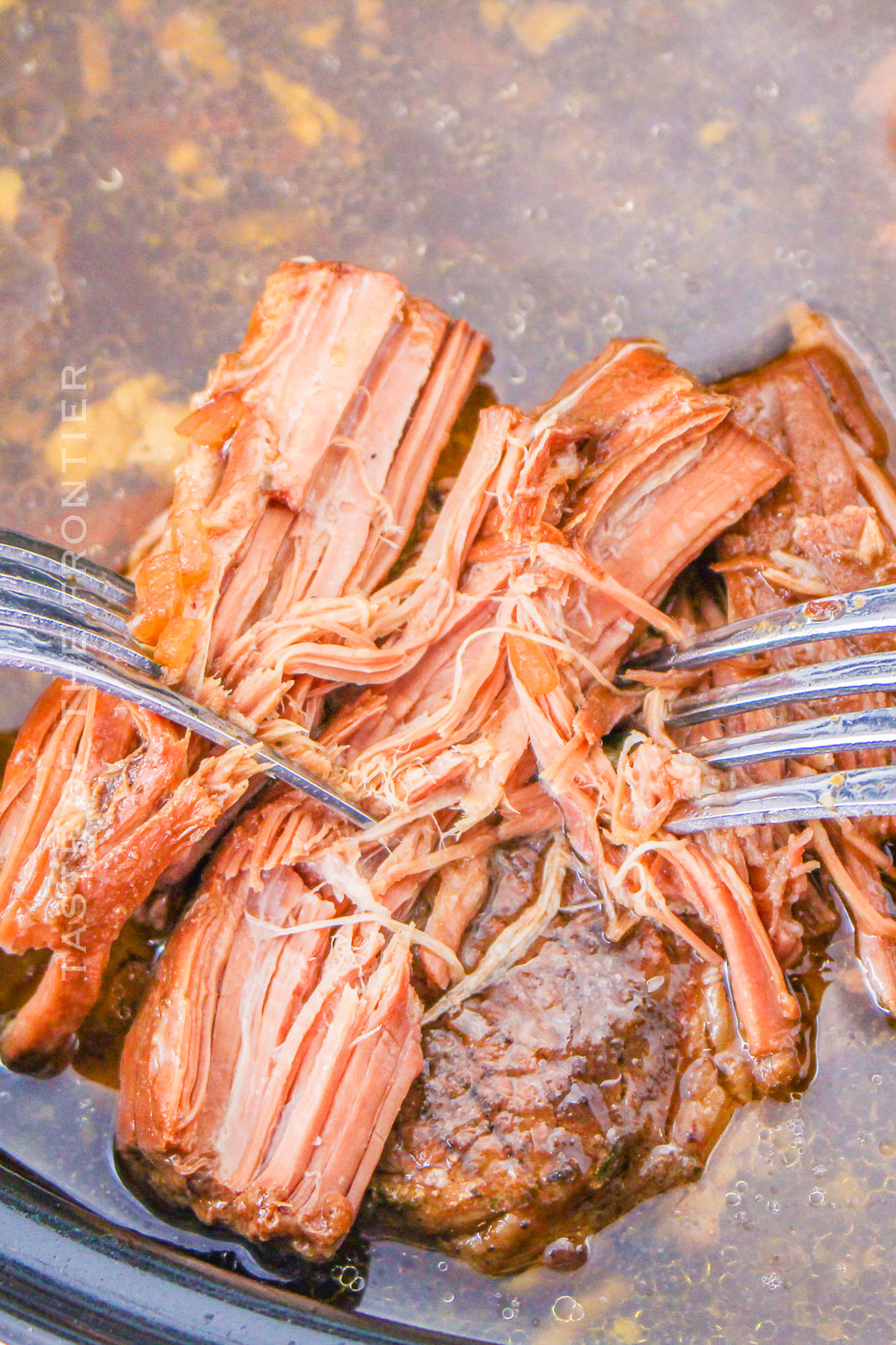 how to make Crockpot French Dip