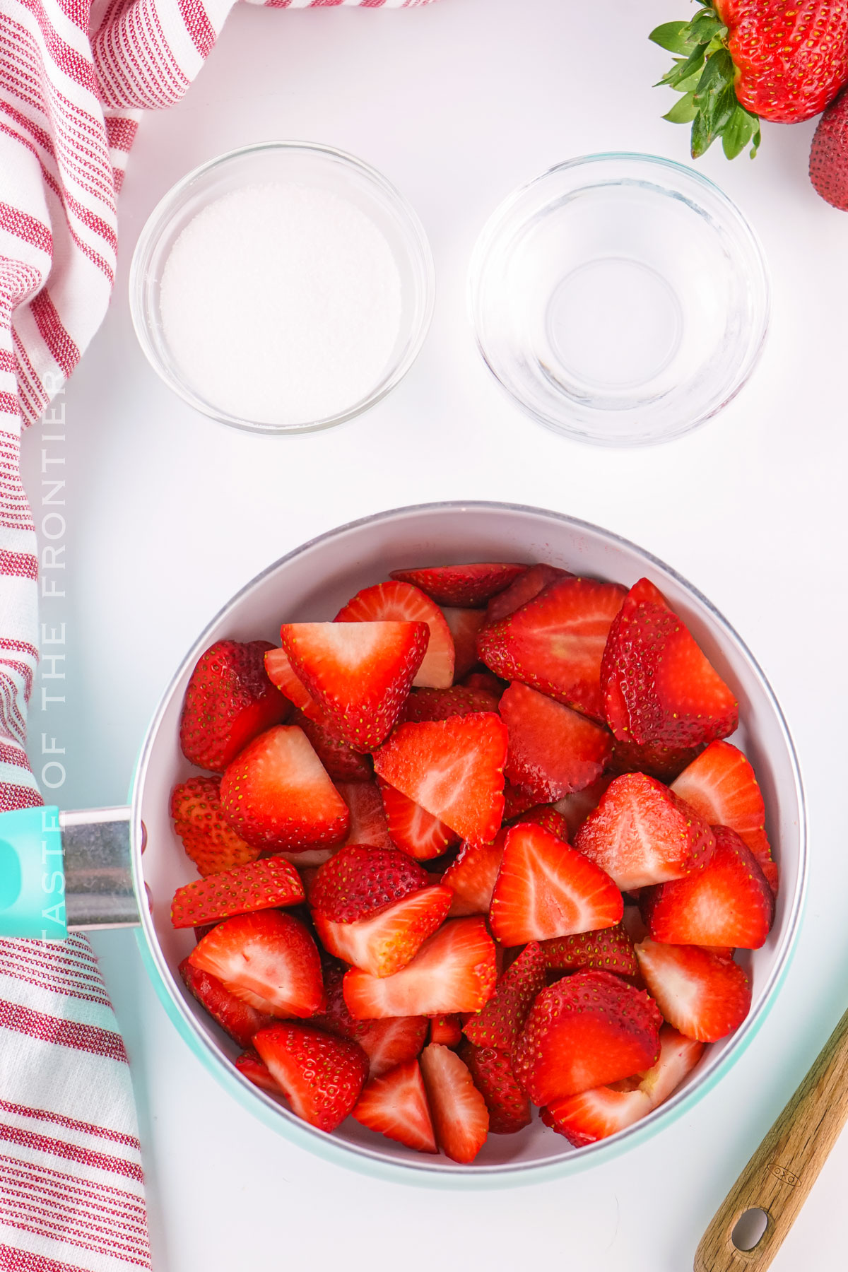 Strawberry Simple Syrup ingredients
