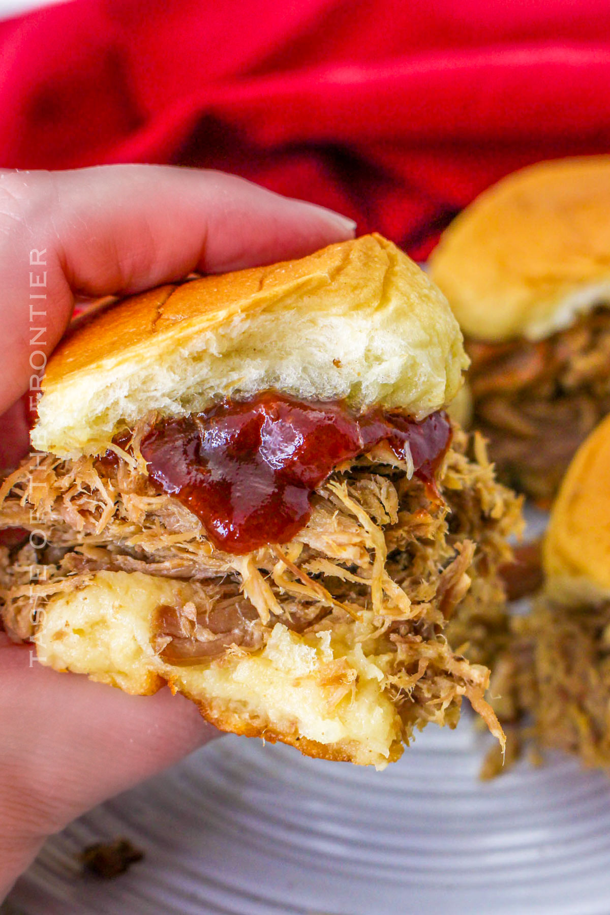 Slow Cooker Pulled Pork Sliders