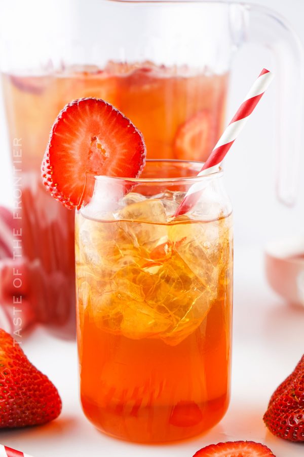 Homemade Peach Iced Tea - Delight Fuel