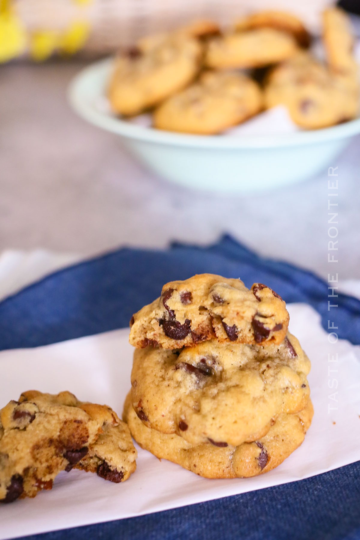 chocolate and nut cookies
