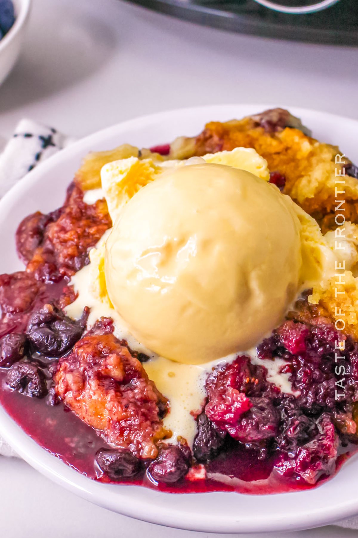 Crockpot Cobbler with Cake Mix Recipe