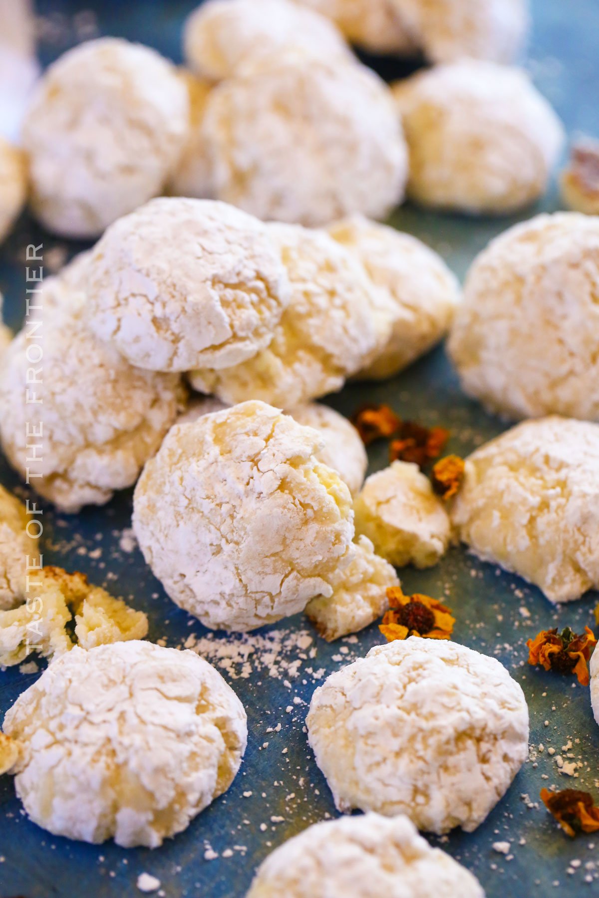 Soft and Chewy Classic Vanilla Cookies - Cloudy Kitchen