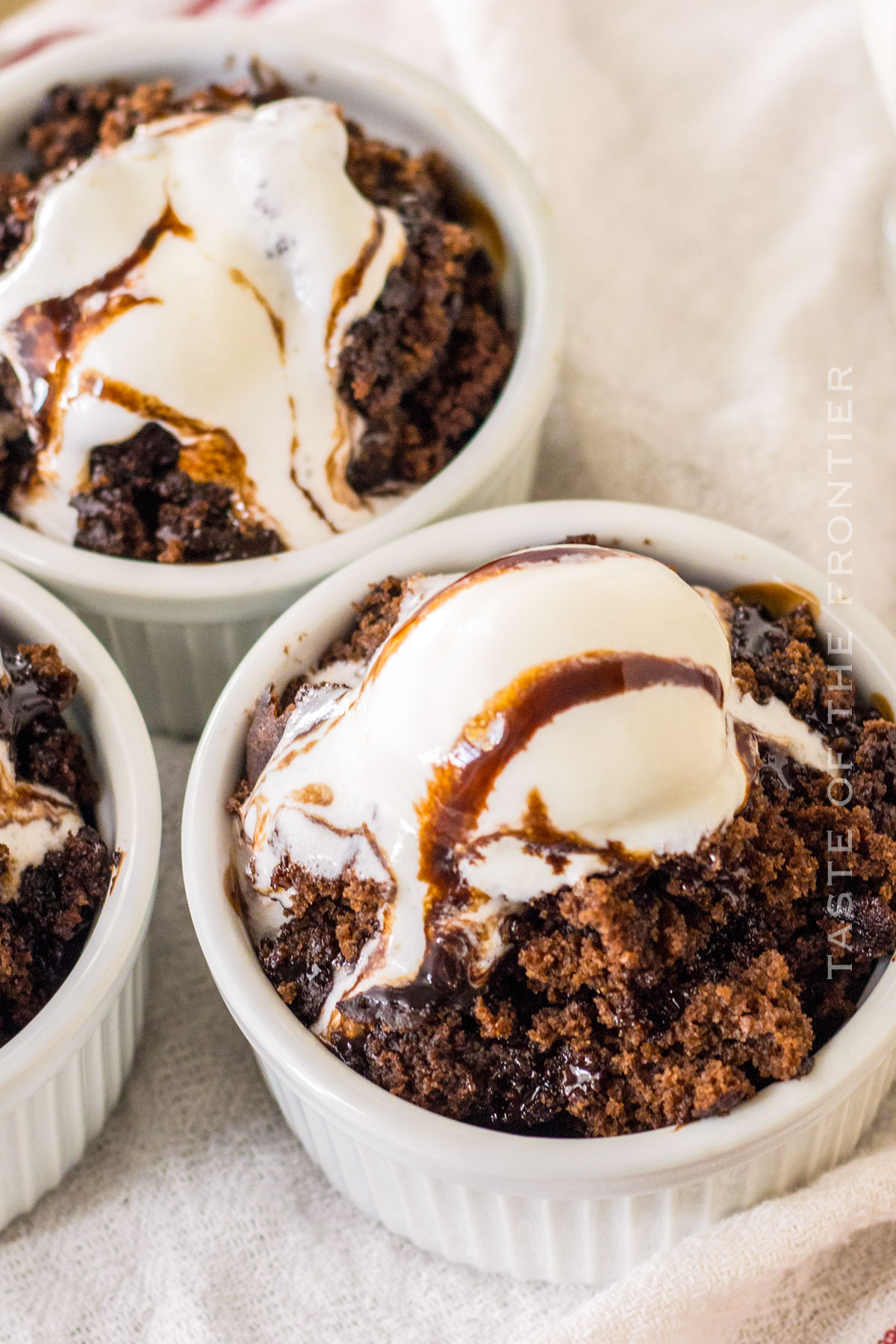 Pudding Cake with ice cream