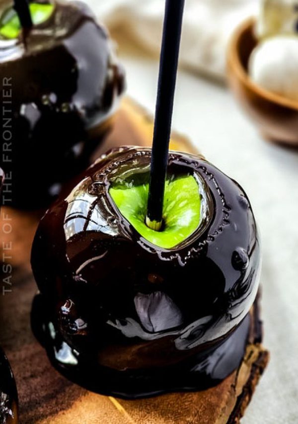 Black Candy Apples (or Poison Candy Apples)