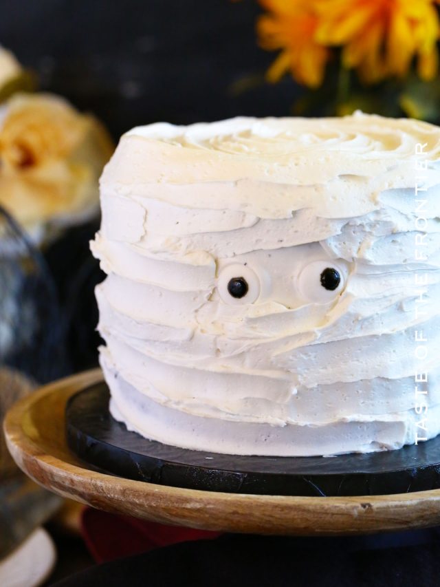 Halloween Mummy Black Velvet Cake Recipe