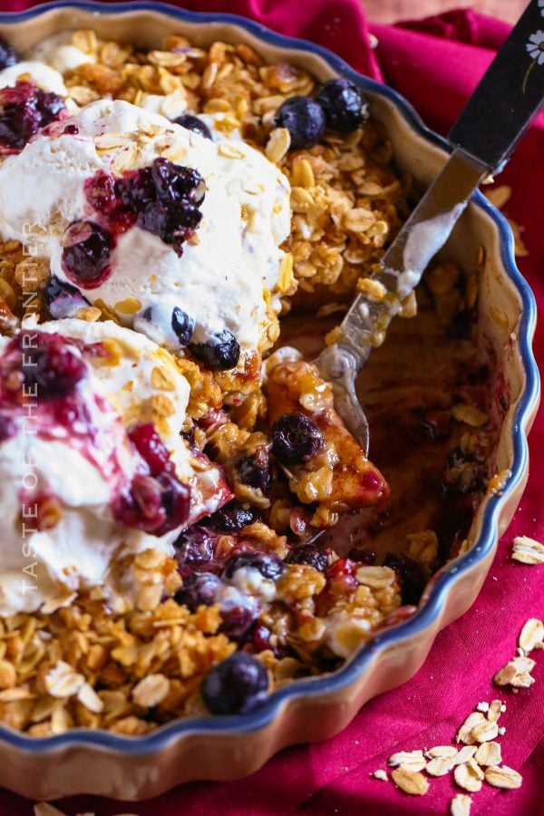 Apple and Blueberry Crumble