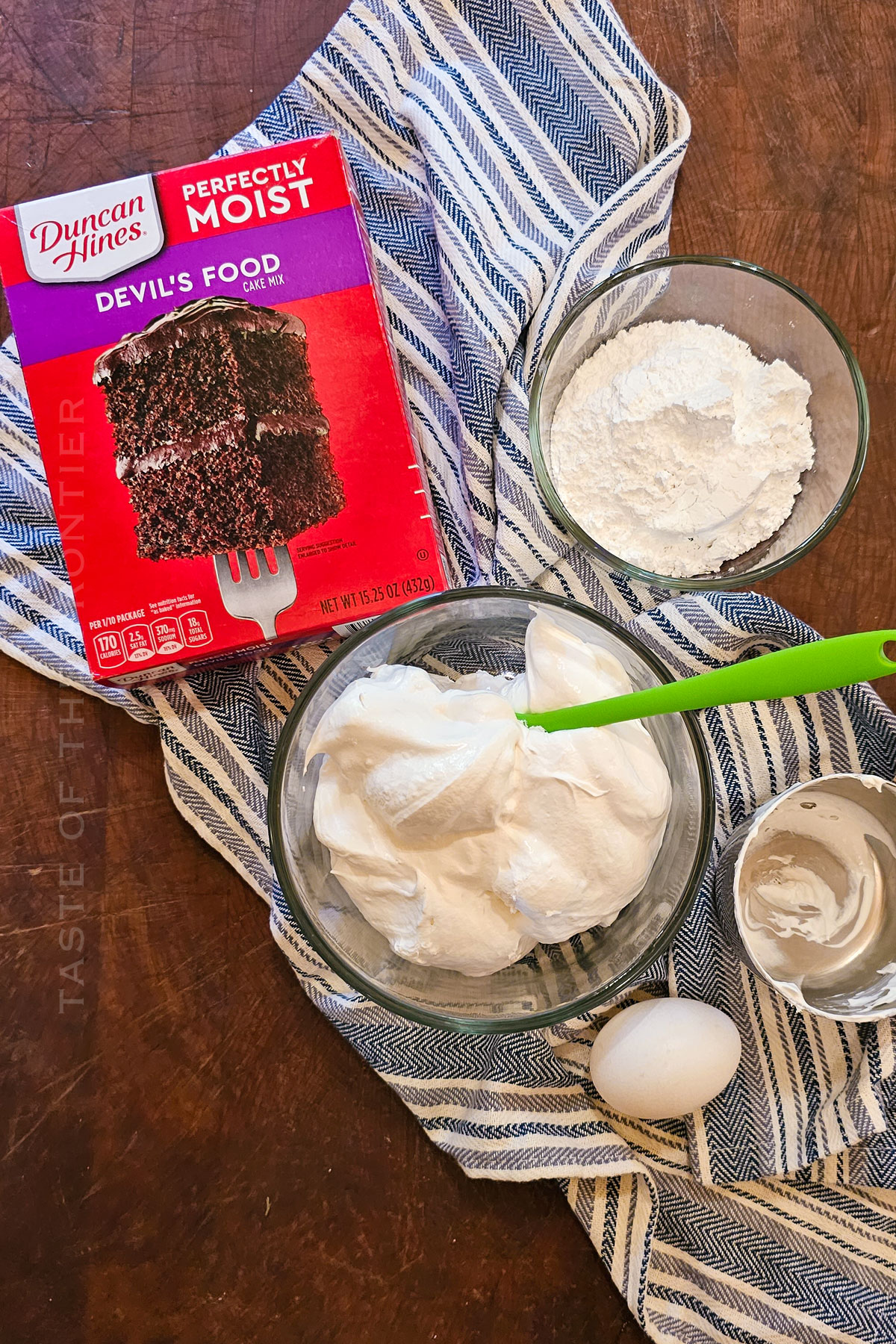 Chocolate Cool Whip Cookies ingredients