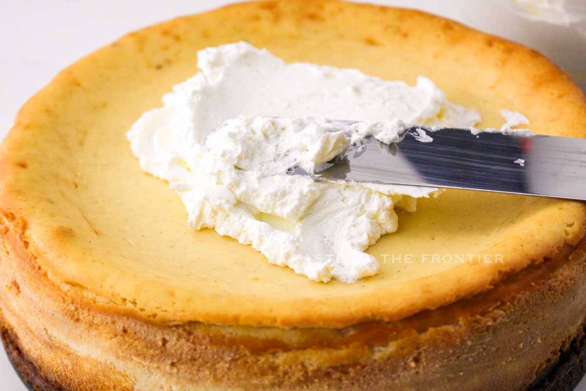 how to decorate a cheesecake