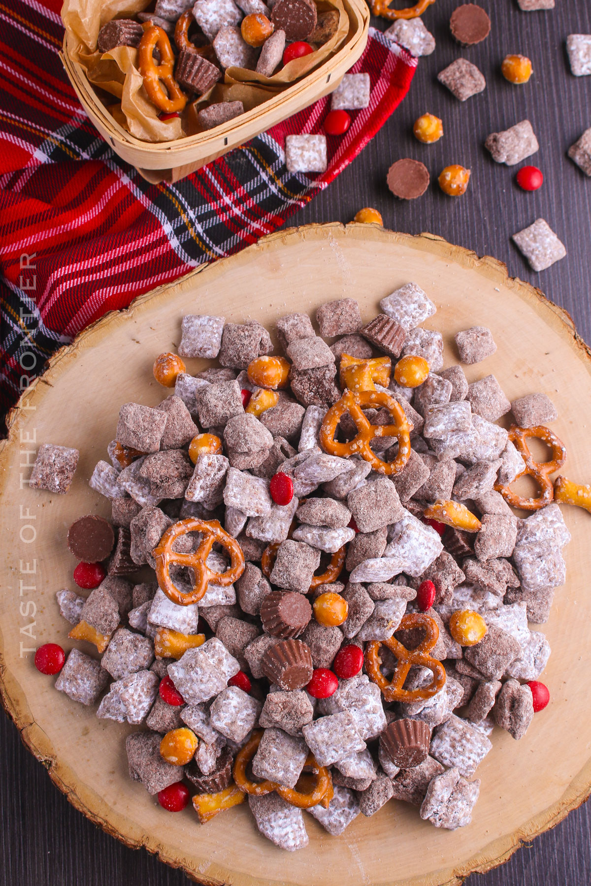 holiday snack mix dessert