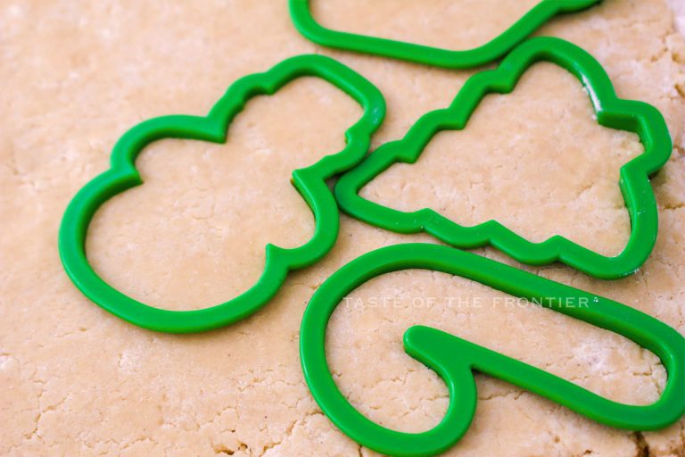 Gluten-Free Christmas Cookies - Yummi Haus