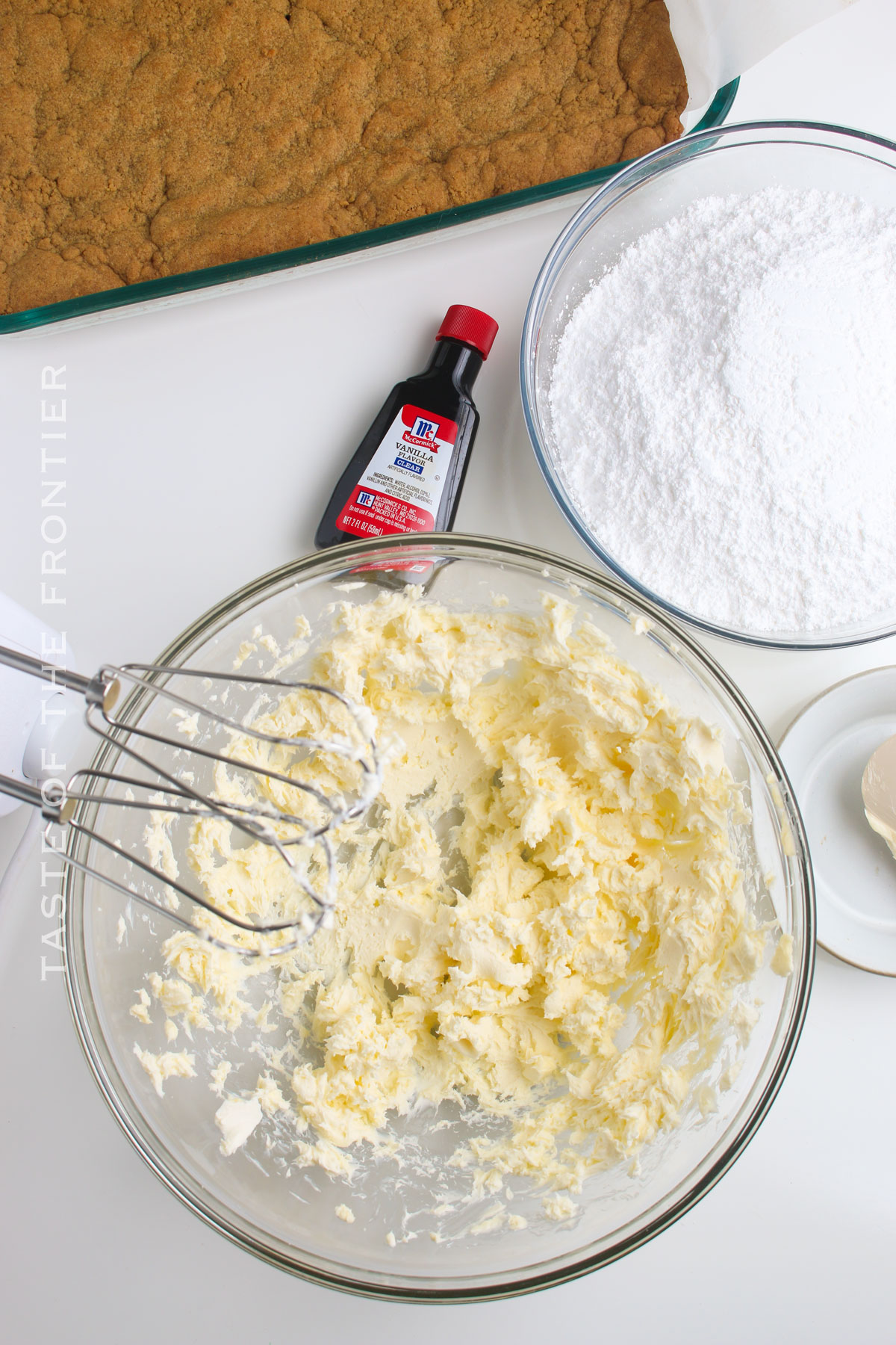 making cream cheese frosting