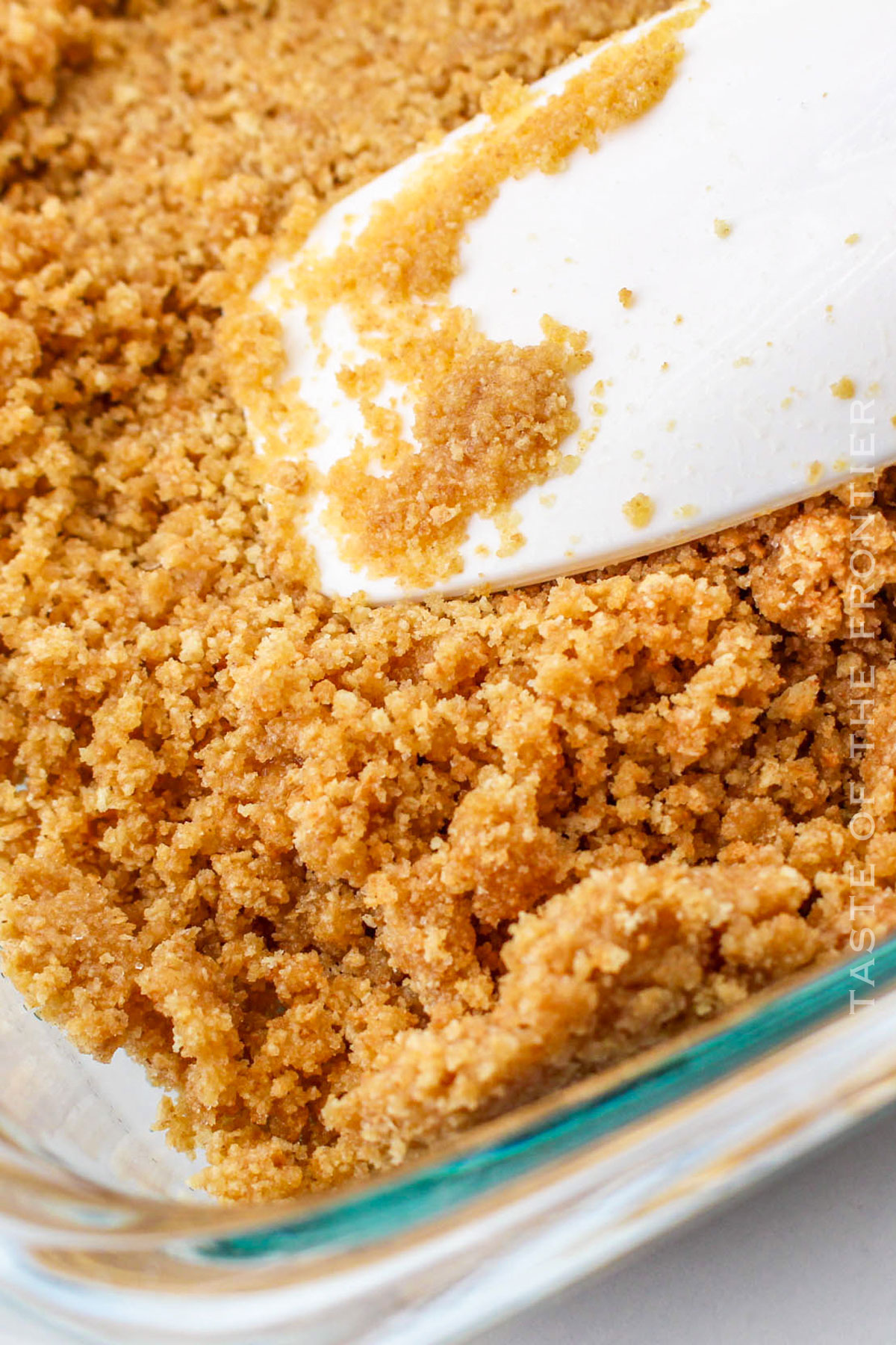 making crust with crackers