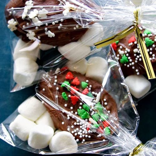 https://www.kleinworthco.com/wp-content/uploads/2023/12/Best-Hot-Chocolate-Spoons-Holiday-500x500.jpg