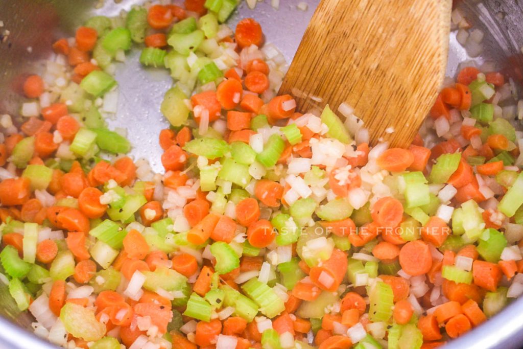 Instant Pot Bean Soup - Yummi Haus