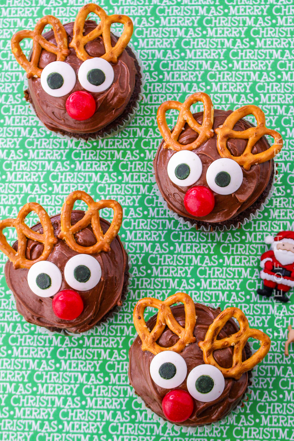 Christmas cupcakes