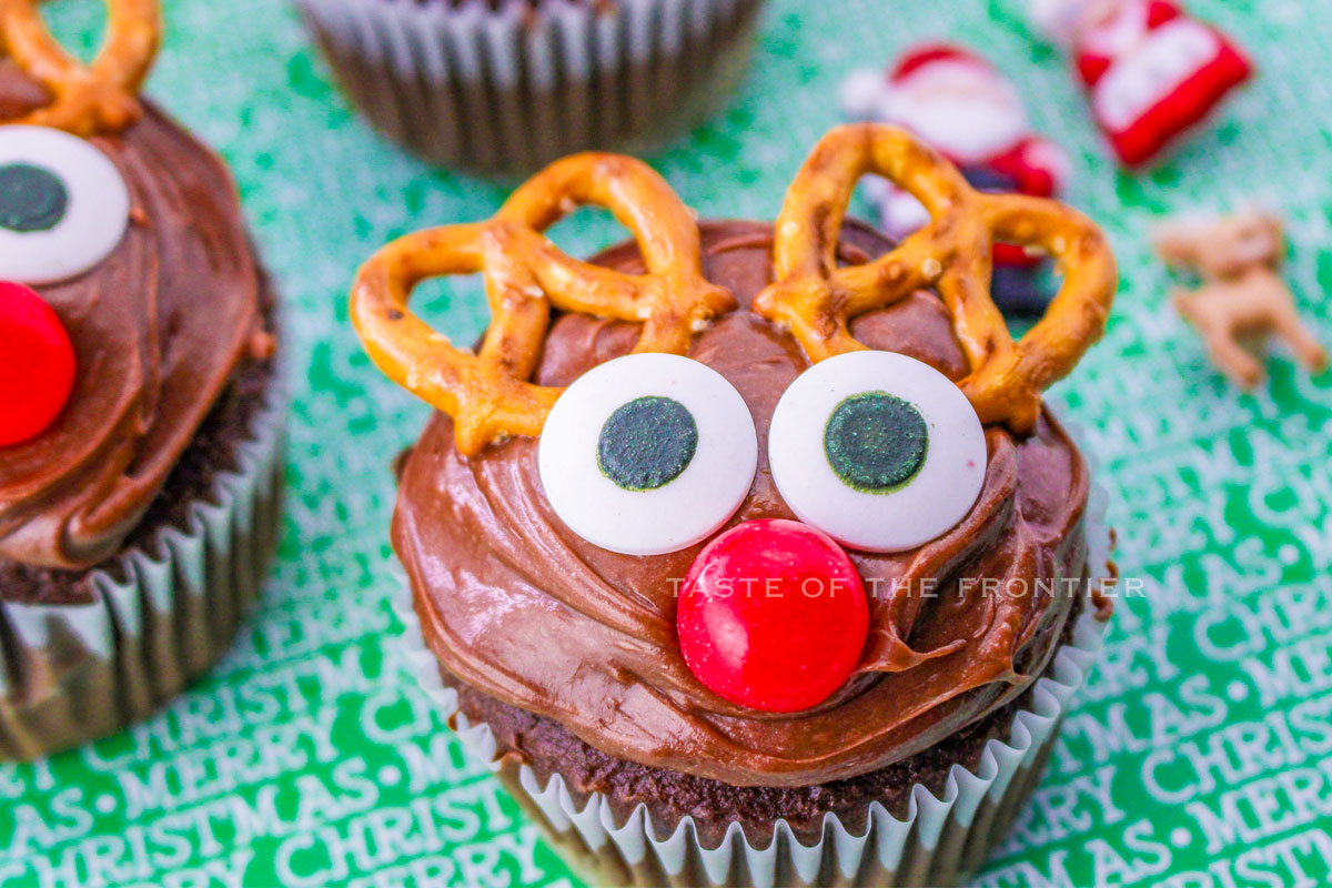 cute Christmas cupcakes