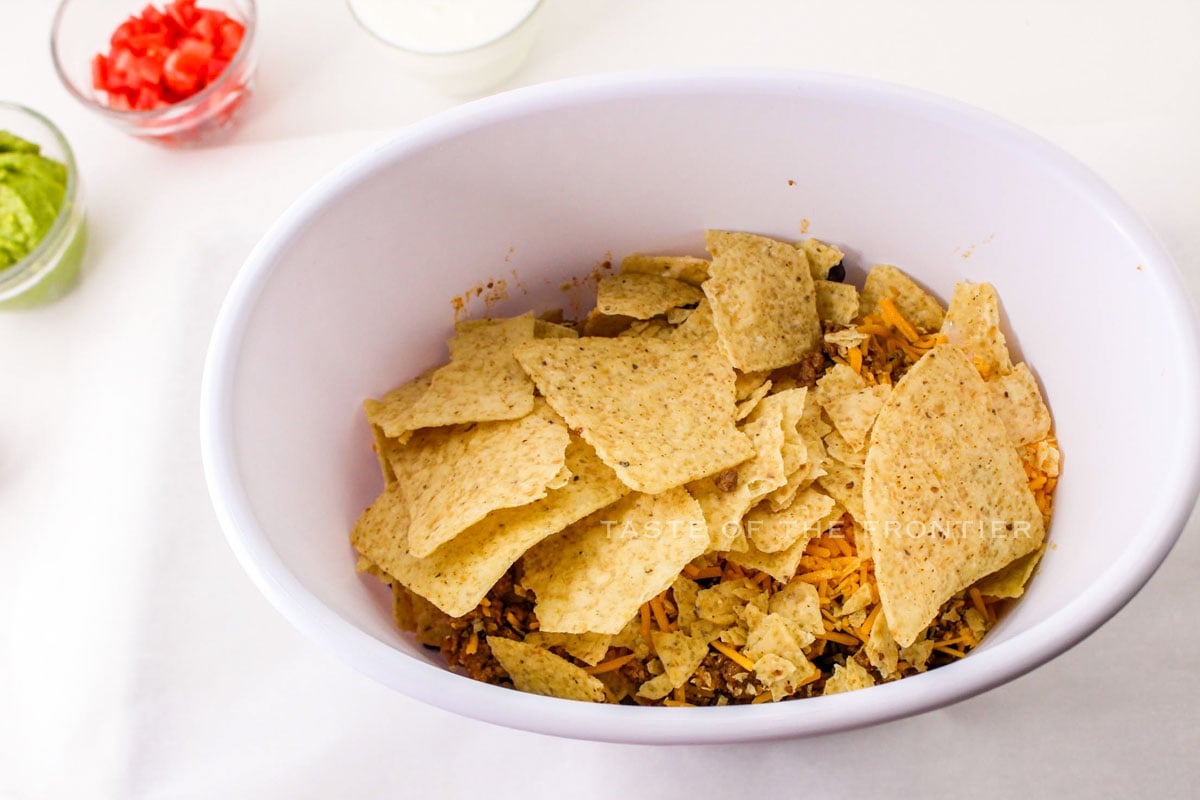 how to make Trash Can Nachos