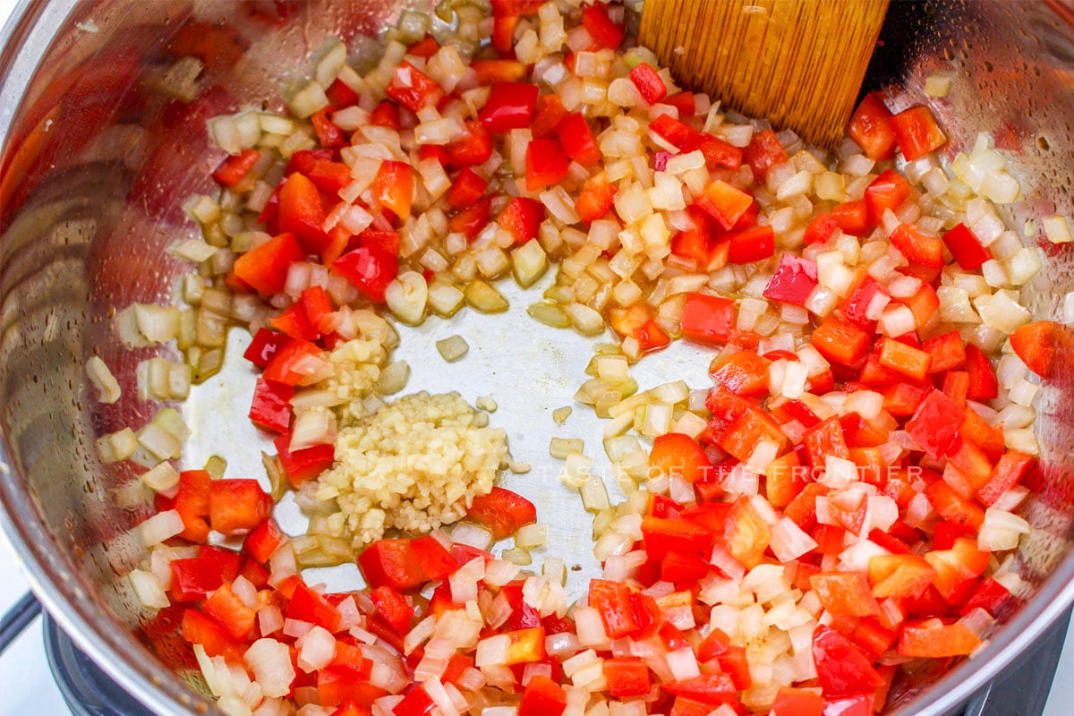 making Cajun pasta dinner