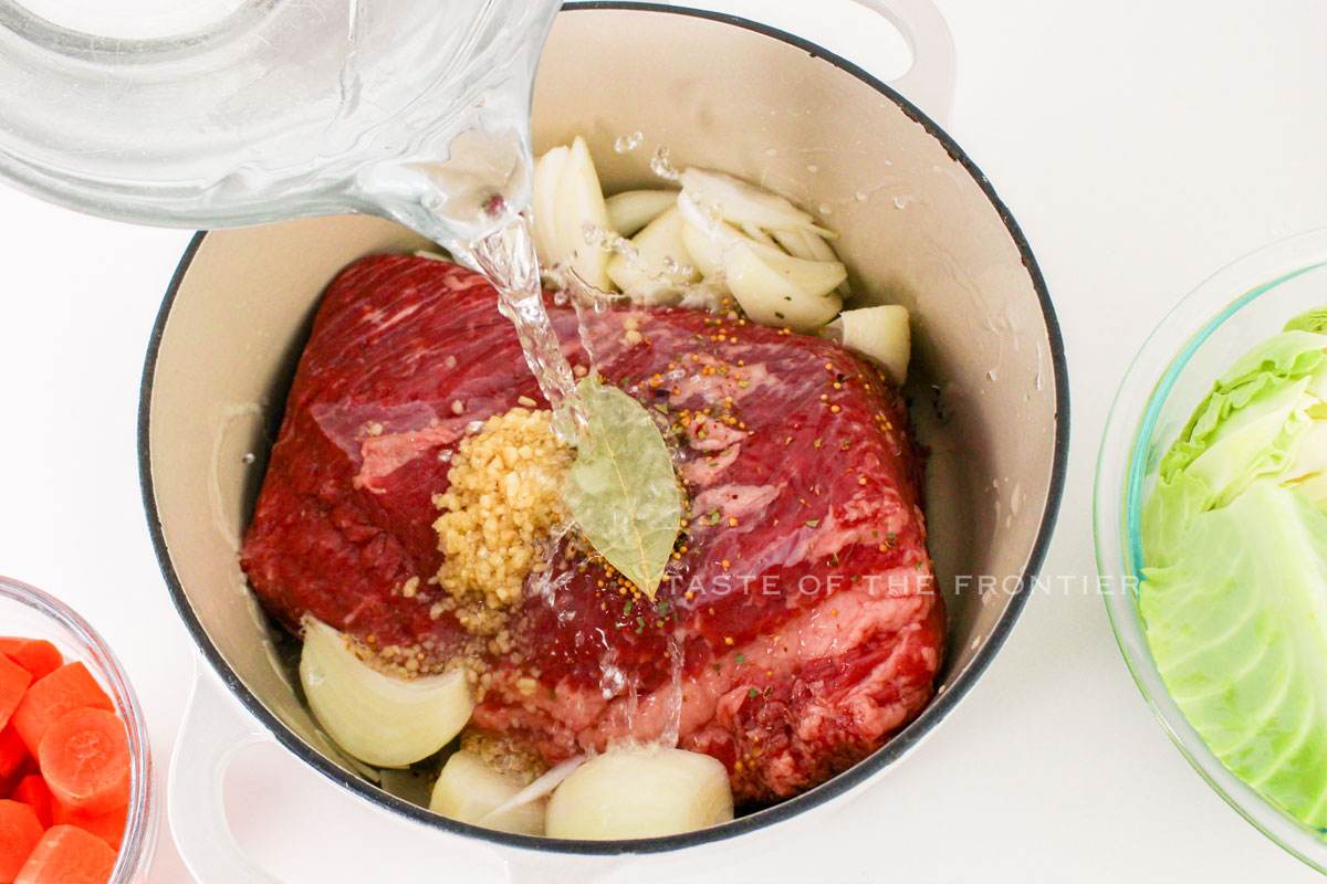 how to make Dutch Oven Corned Beef and Cabbage